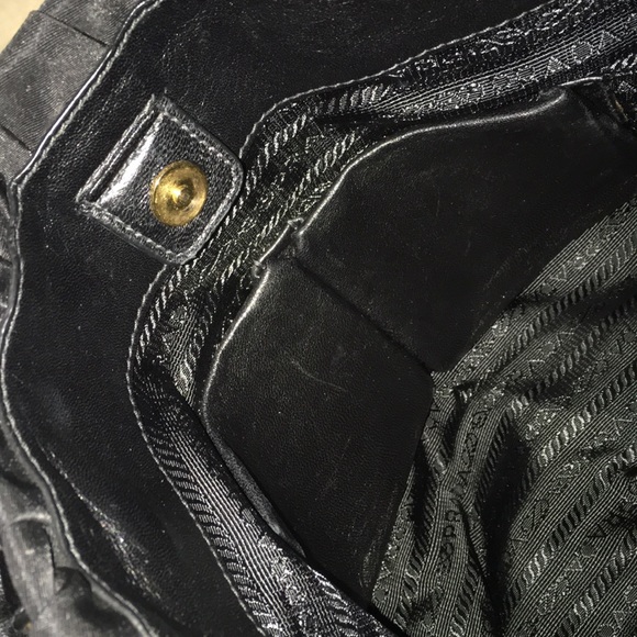 PRADA - Picture 7 of 16